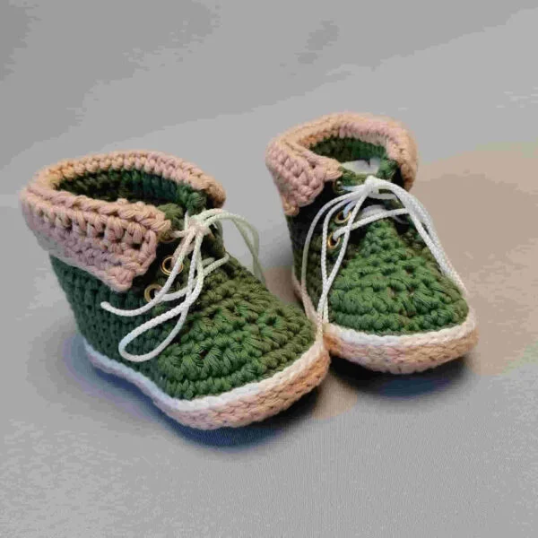 baby schoen Bergschoen gehaakt groen