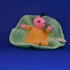 Baby Knuffel gehaakt Pop in deken